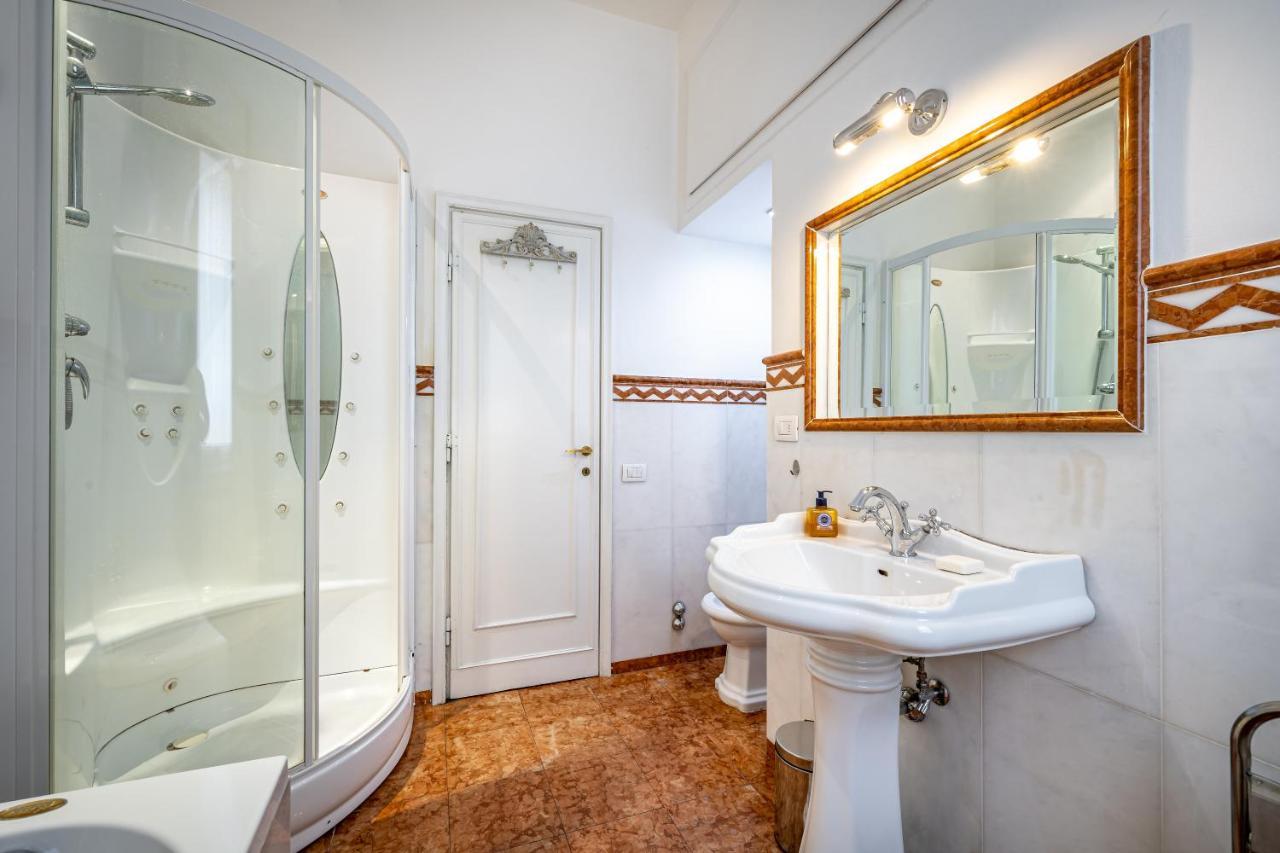 Yid D'Azeglio Luxury Apartment With Parking Florenţa Exterior foto