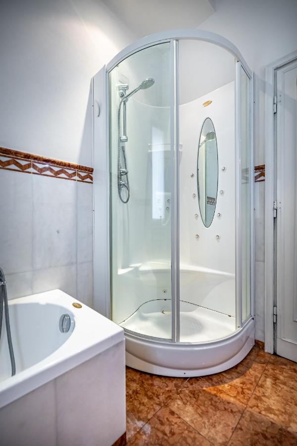 Yid D'Azeglio Luxury Apartment With Parking Florenţa Exterior foto